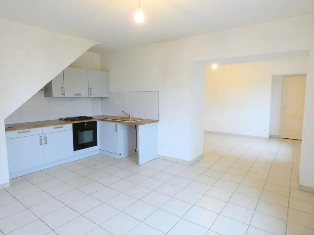 Maison à louer, 94m², Saint-Genis-Laval