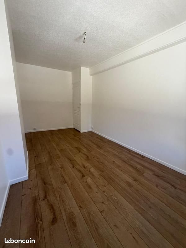 Appartement à louer, 53m², Saint-Genis-Laval