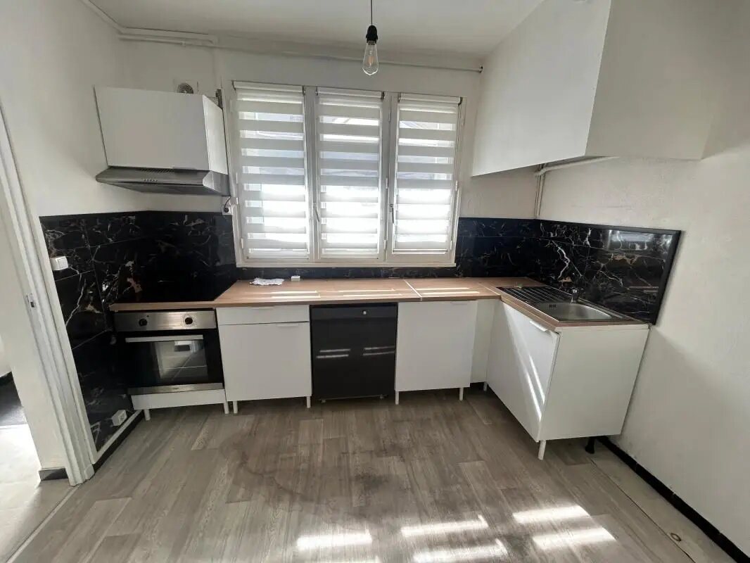 Appartement à louer, 61m², Saint-Genis-Laval