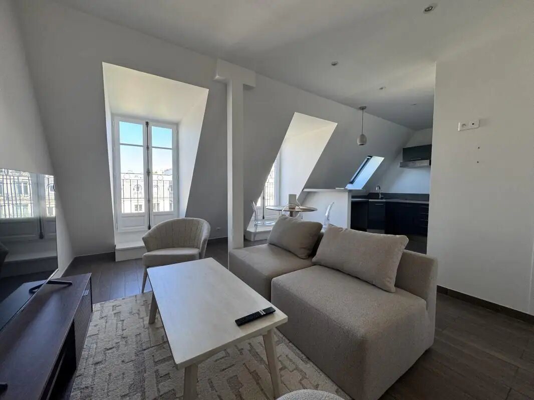 Appartement à louer, 38m², Paris 8ème