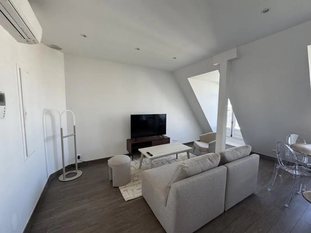 Appartement à louer, 38m², Paris 8ème