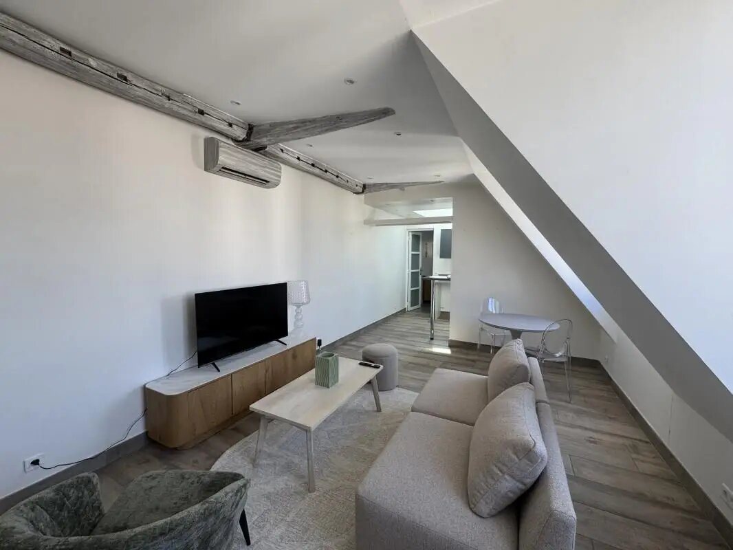 Appartement à louer, 39m², Paris 8ème
