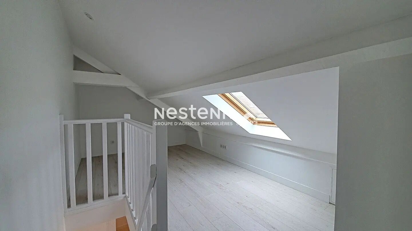Appartement à louer, 16m², Saint-Cyr-l'Ecole