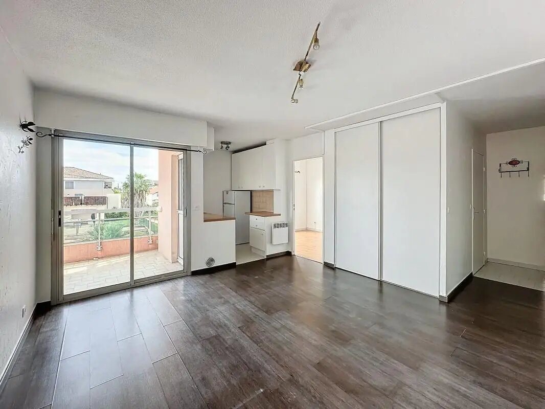 Appartement à louer, 40m², Vallauris