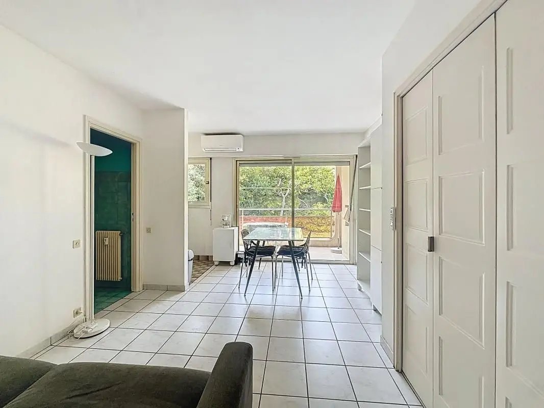 Appartement à louer, 23m², Cannes