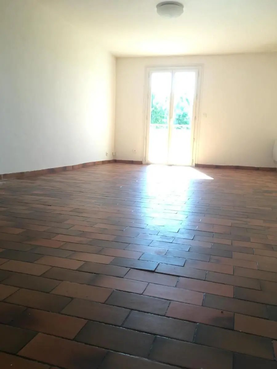 Appartement à louer, 83m², Le Puy-Sainte-Réparade