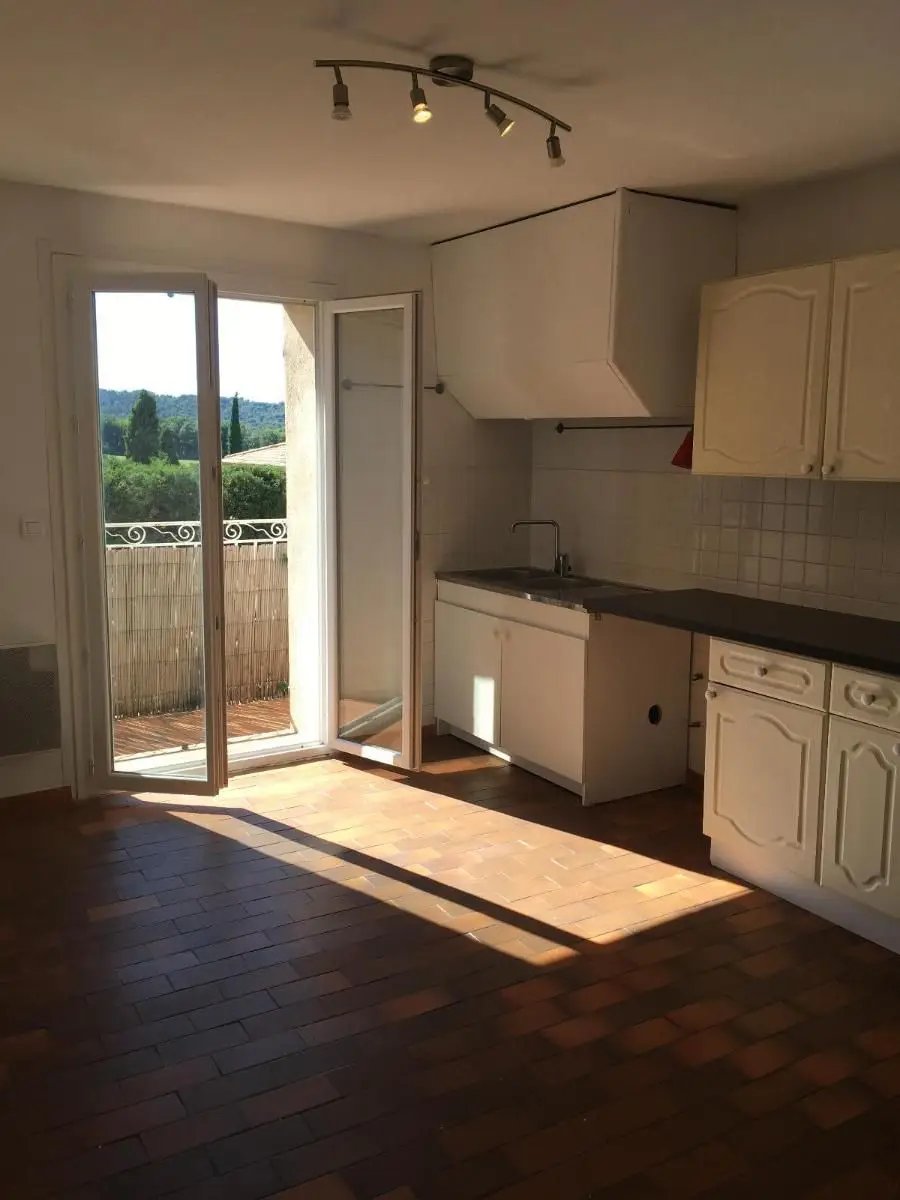 Appartement à louer, 83m², Le Puy-Sainte-Réparade