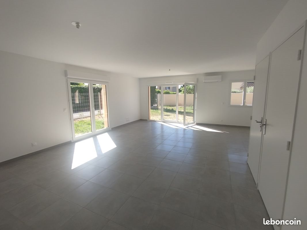 Maison à louer, 100m², Mallemort
