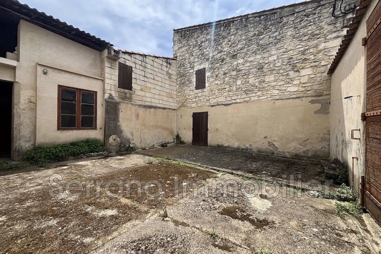 Appartement à vendre, 350m², Beaucaire
