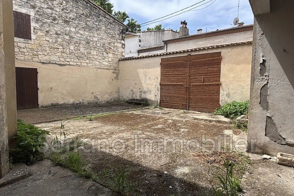 Appartement à vendre, 350m², Beaucaire