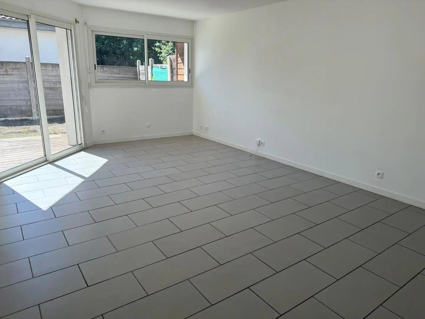 Maison à louer, 95m², Arès
