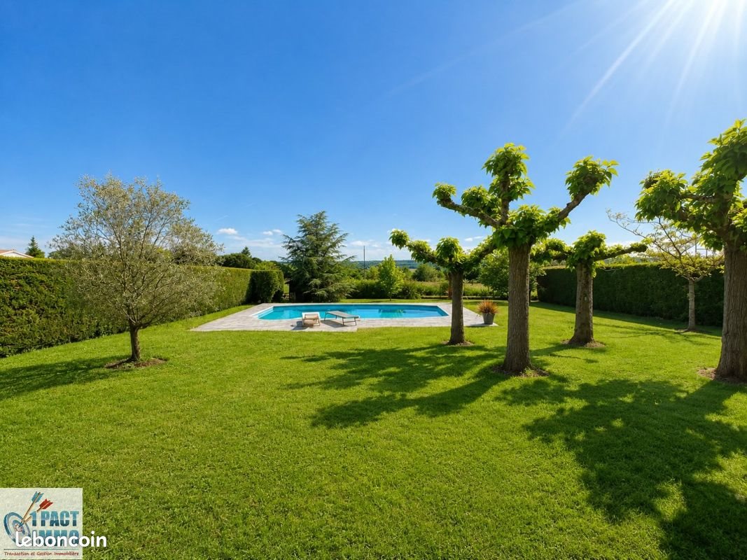 Maison à vendre, 114m², Bazus