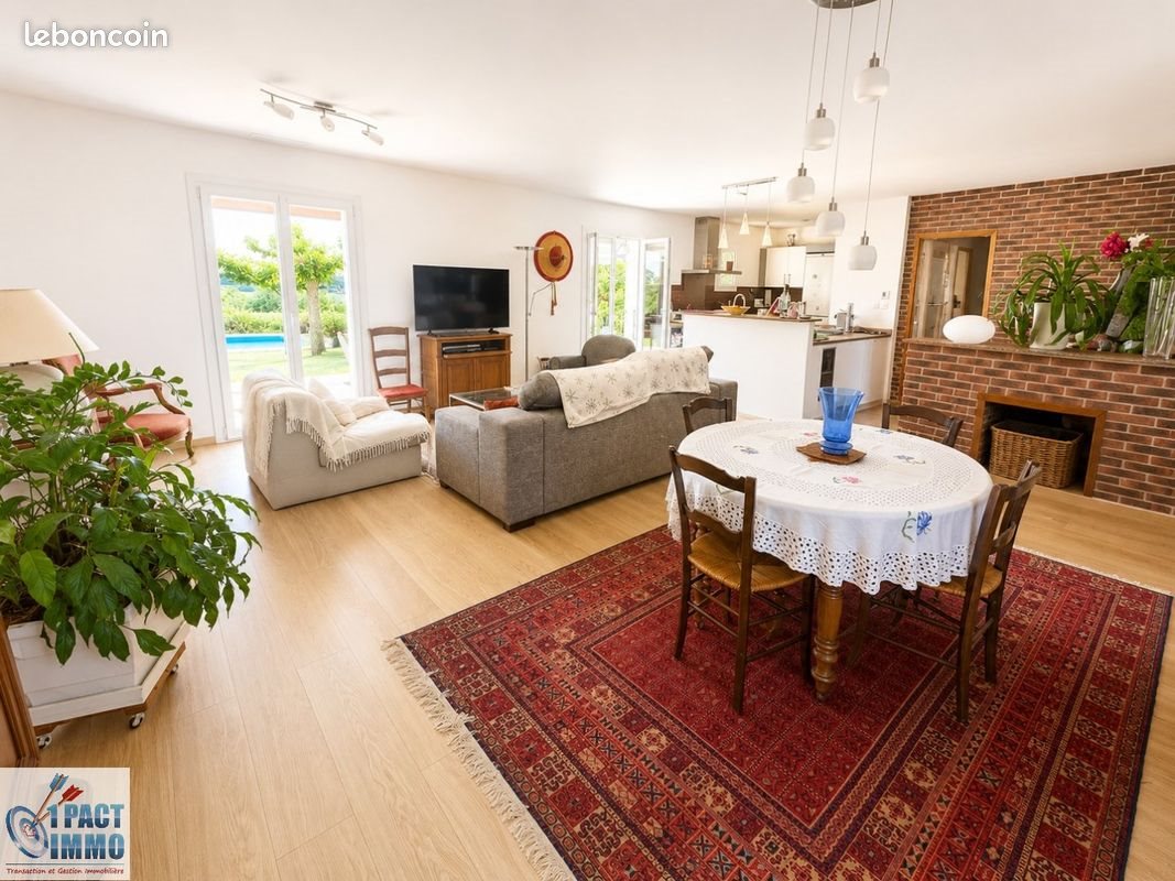 Maison à vendre, 114m², Bazus