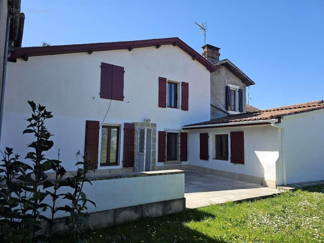 Maison à vendre, 185m², Bellocq