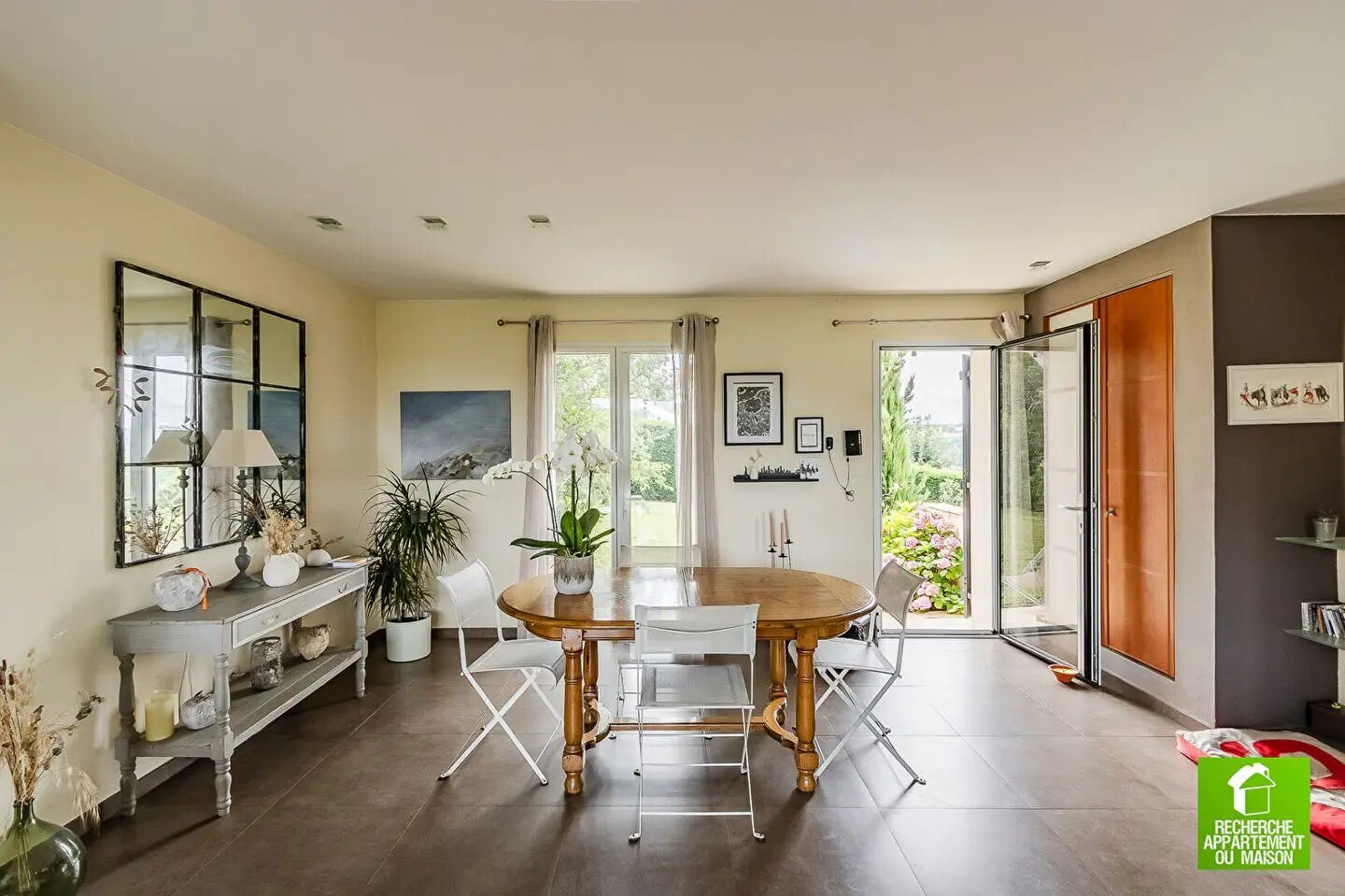 Maison à vendre, 133m², Lissieu