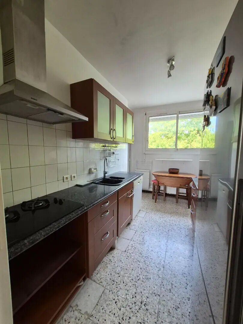 Appartement à louer, 77m², Aix-en-Provence