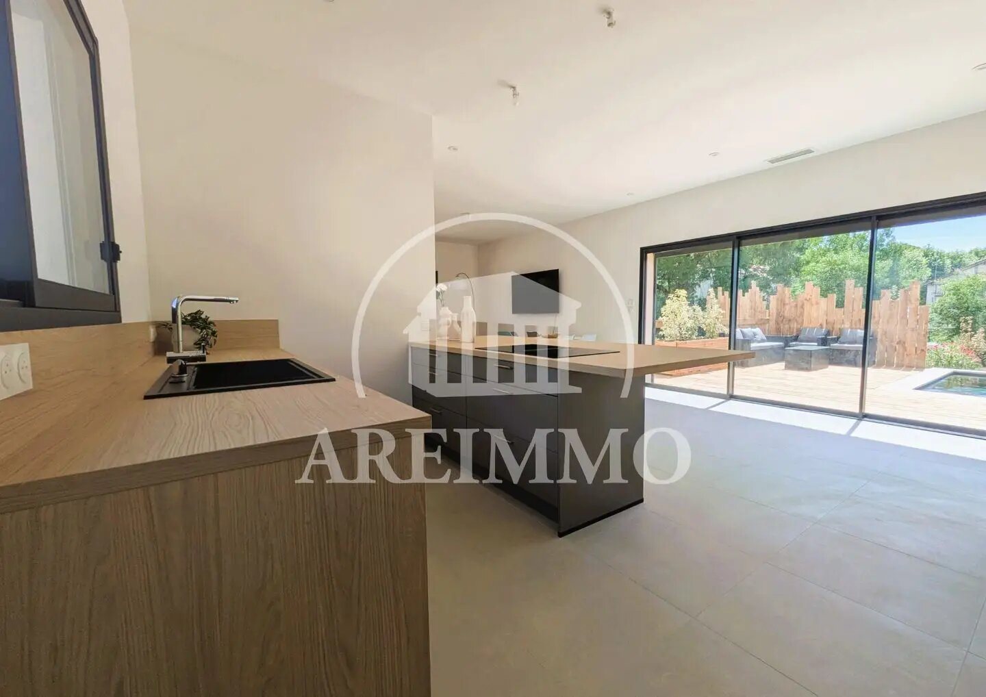 Maison à vendre, 143m², Saint-Martin-de-Londres