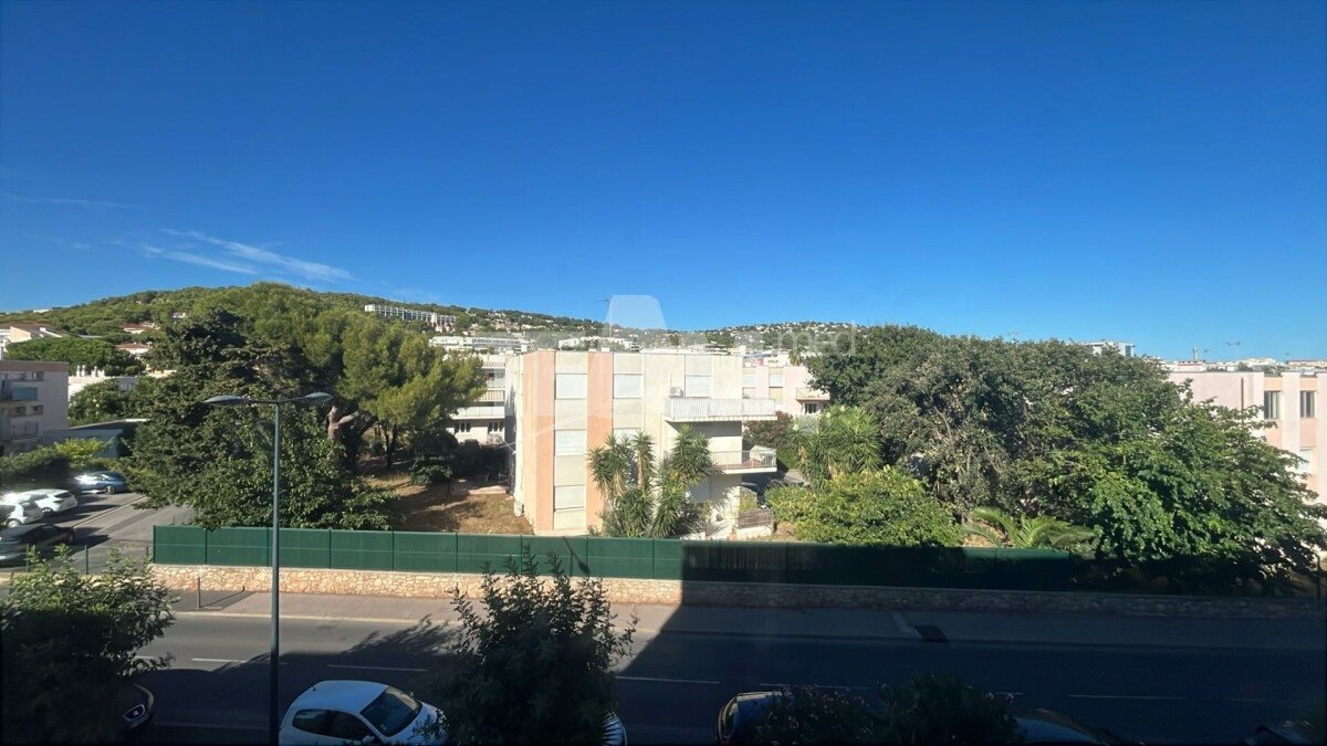 Appartement à louer, 18m², Sète