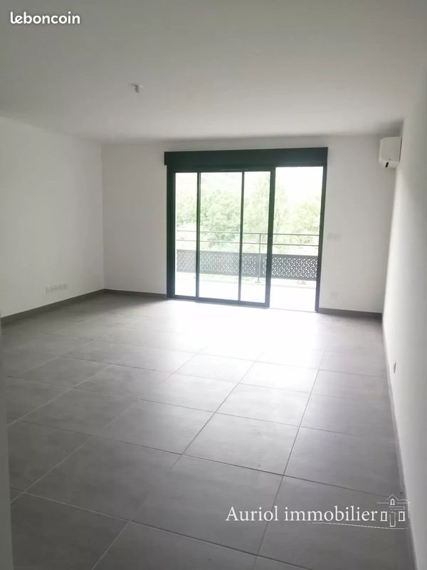 Appartement à louer, 80m², Auriol