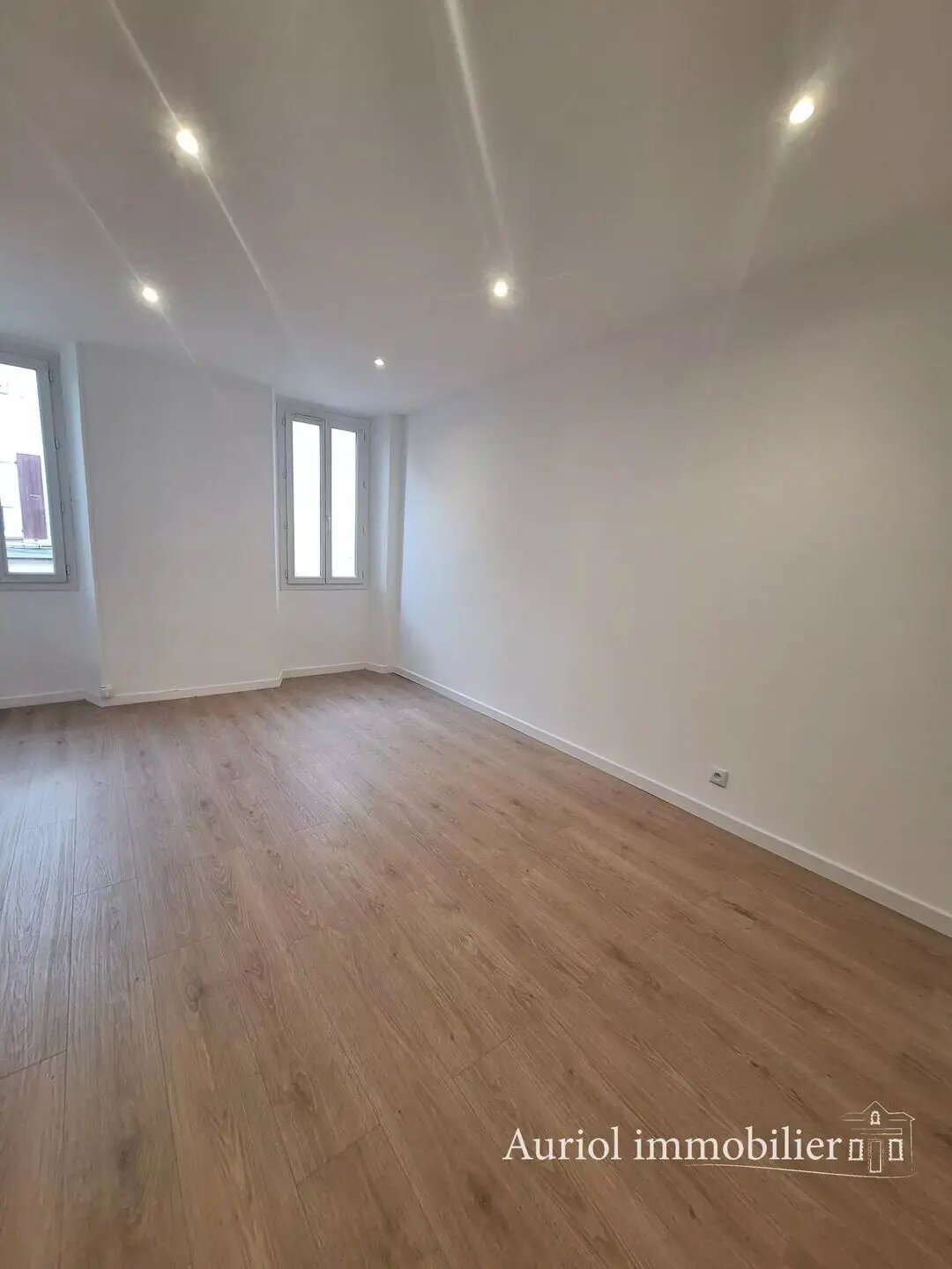 Appartement à louer, 55m², Saint-Zacharie