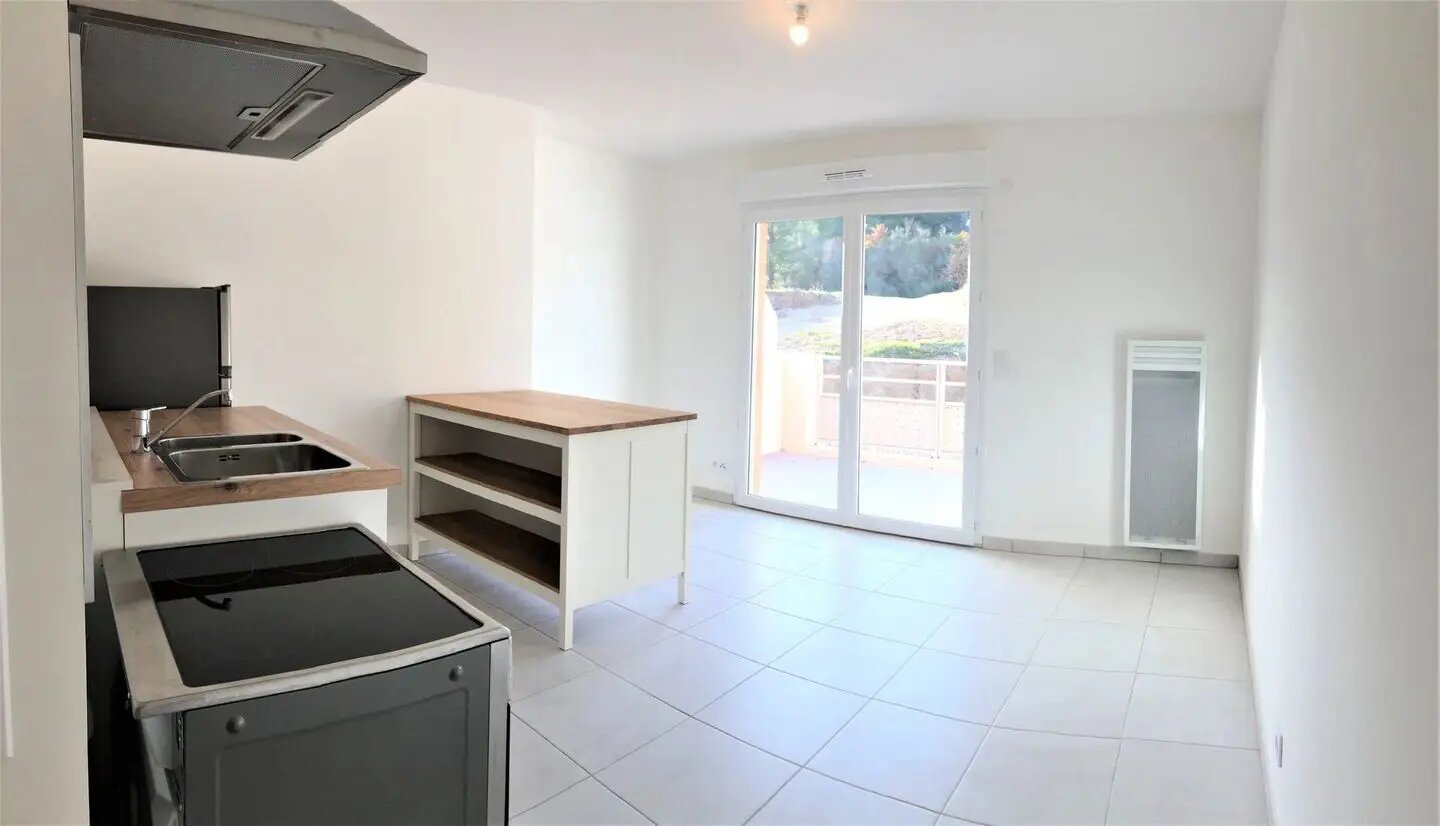 Appartement à louer, 26m², Saint-Zacharie