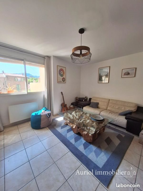 Appartement à louer, 56m², Auriol