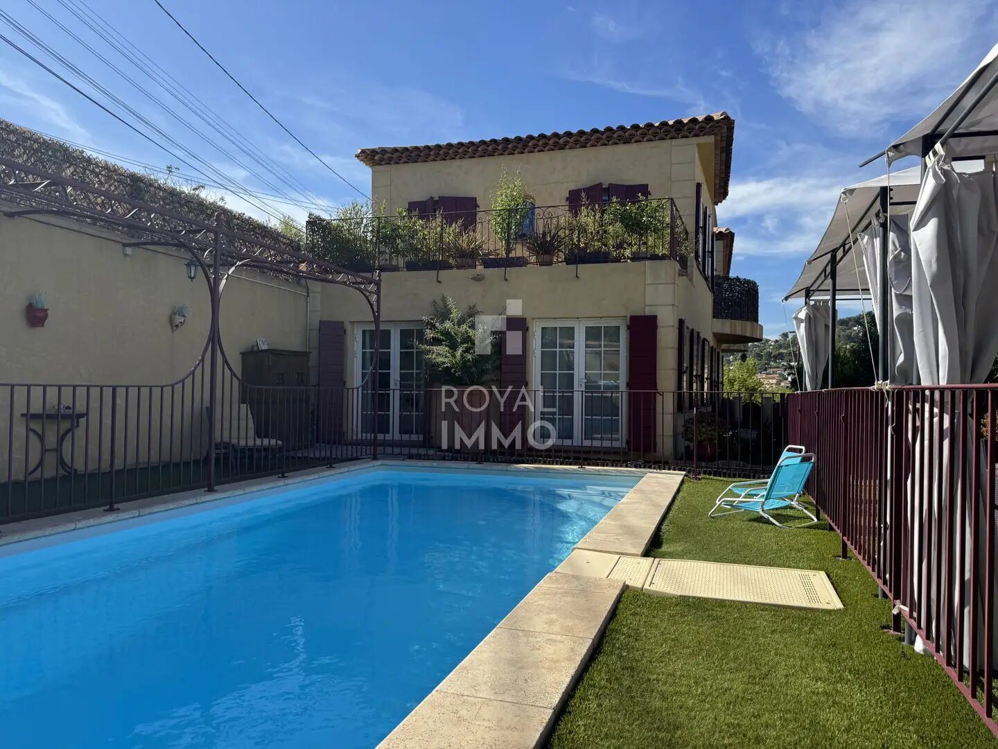 Maison à vendre, 258m², Carqueiranne
