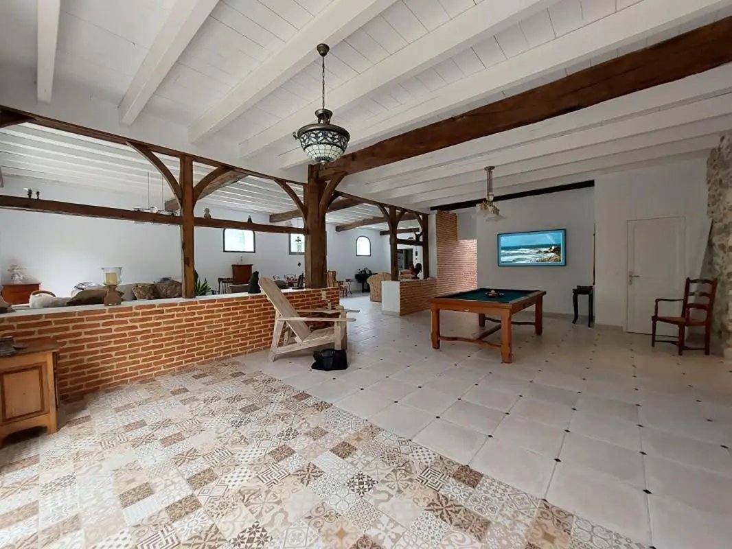 Maison à vendre, 345m², Saint-Martin-de-Hinx