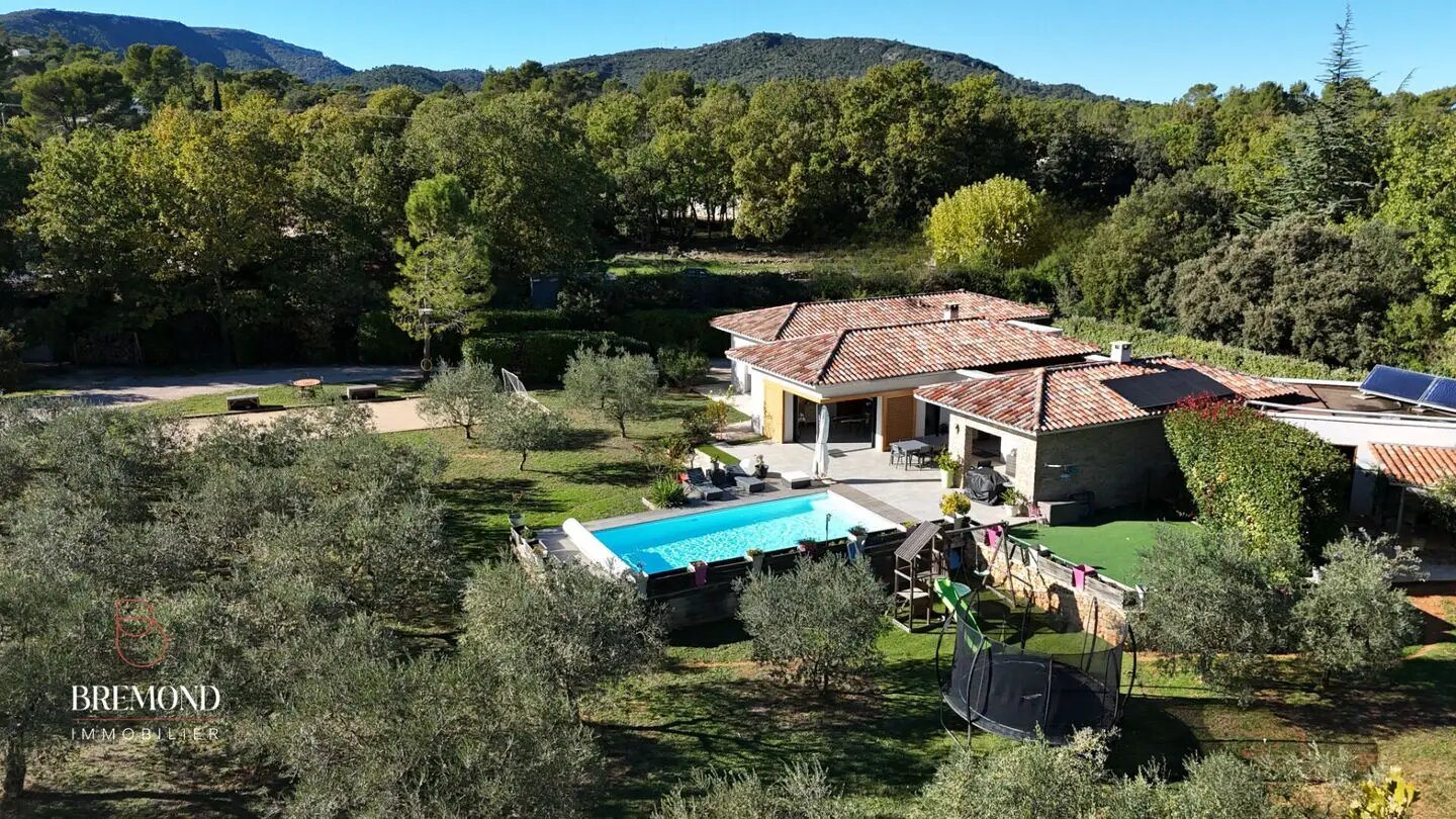 Maison à vendre, 170m², Saint-Maximin-la-Sainte-Baume