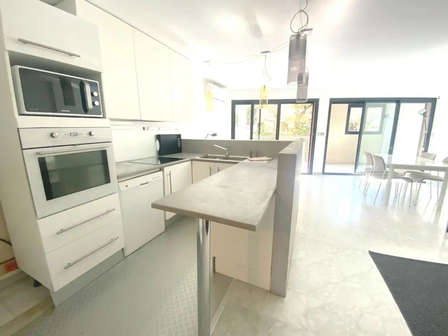 Appartement à louer, 76m², Marseille 8ème