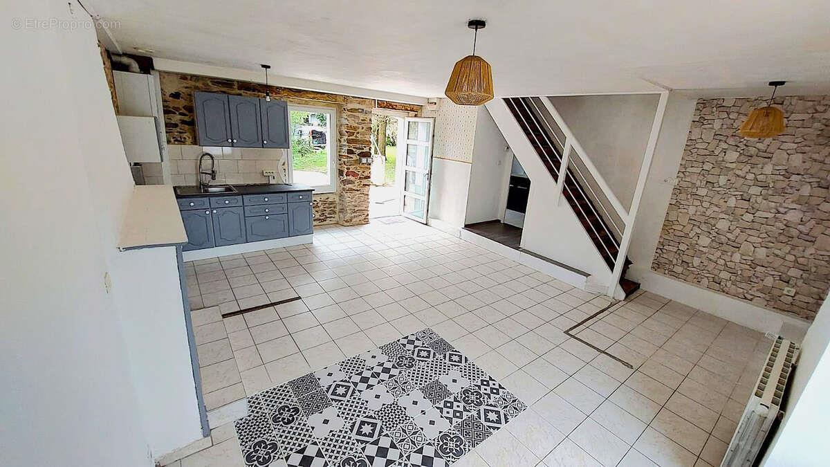 Maison à vendre, 93m², Saint-Gildas-des-Bois