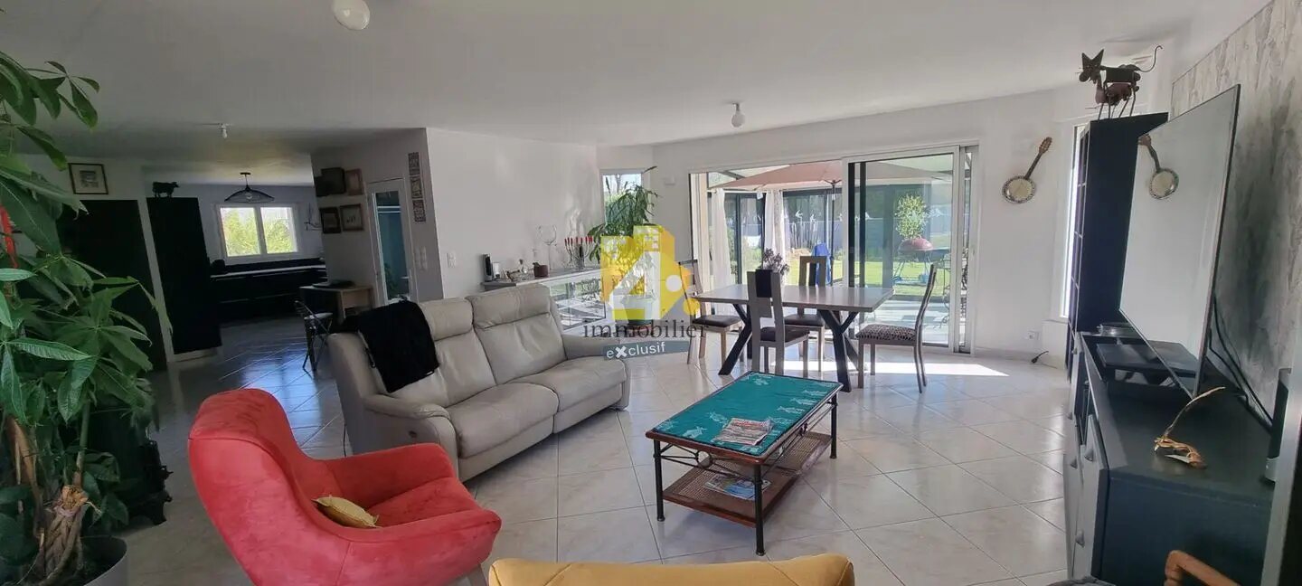 Maison à vendre, 136m², Sévérac