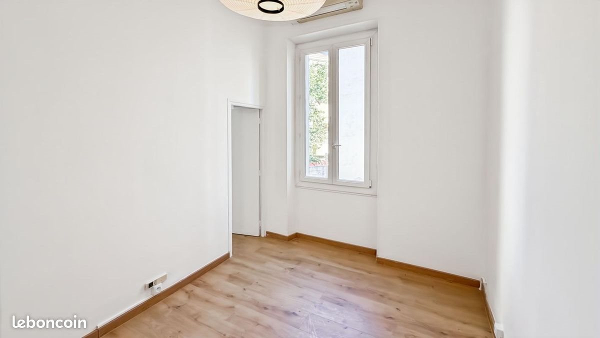 Appartement à louer, 58m², Antibes