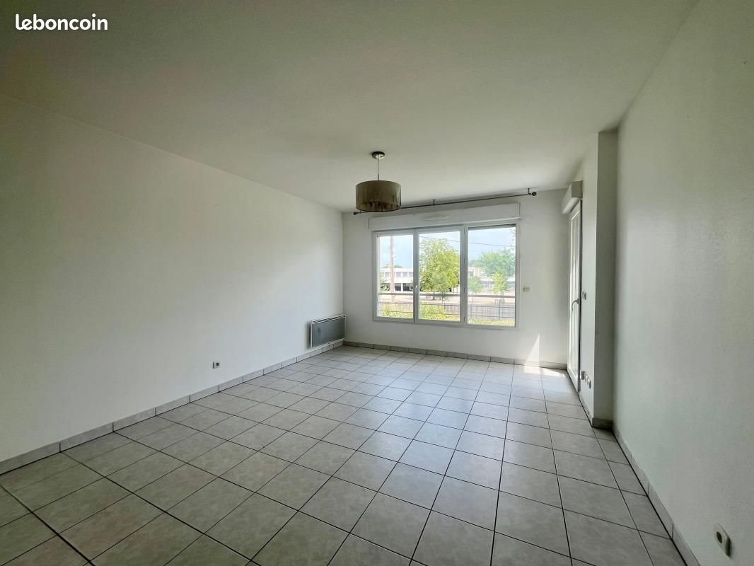 Appartement à louer, 61m², Saint-Médard-en-Jalles