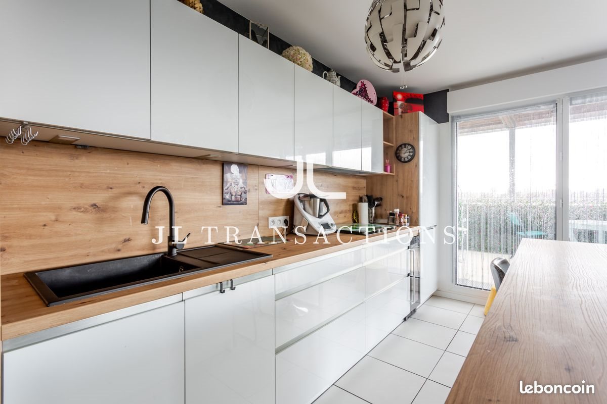Appartement à vendre, 107m², Floirac