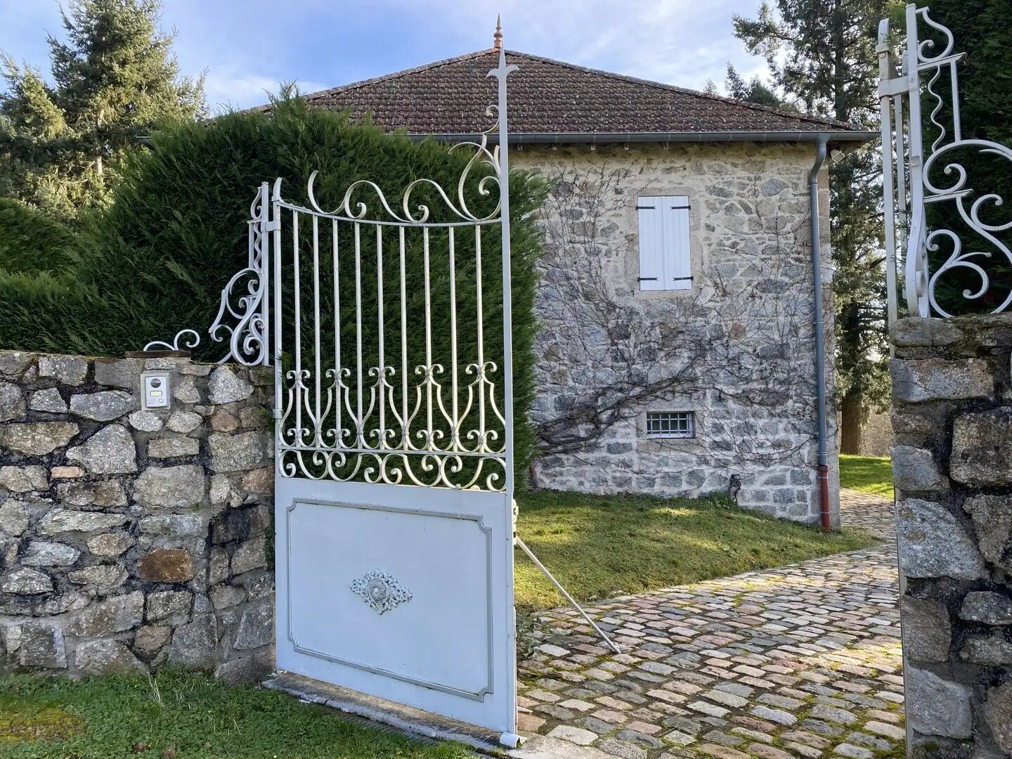 Maison à vendre, 350m², Ambierle