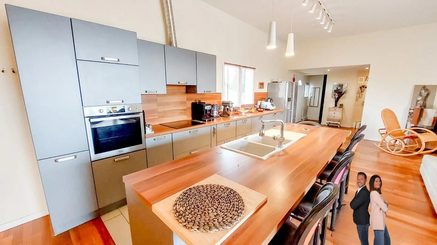 Maison à vendre, 384m², Ayguesvives