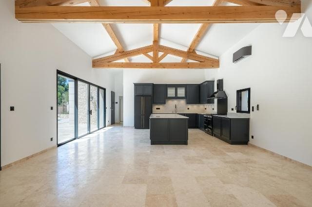 Maison à vendre, 147m², Saint-Saturnin-lès-Apt