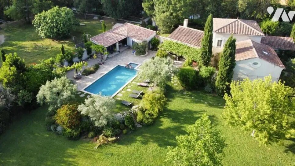 Maison à vendre, 218m², L'Isle-sur-la-Sorgue