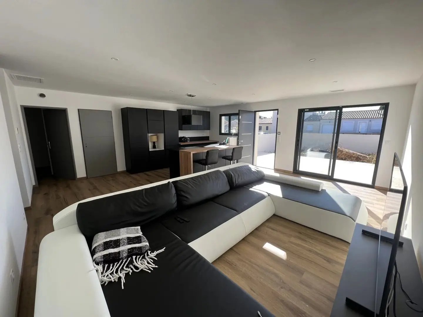 Maison à louer, 74m², Ouveillan