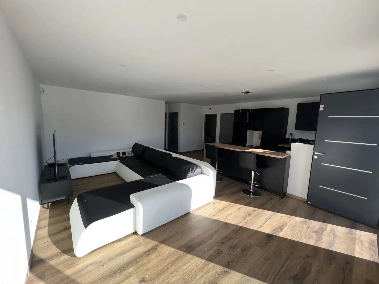 Maison à louer, 74m², Ouveillan