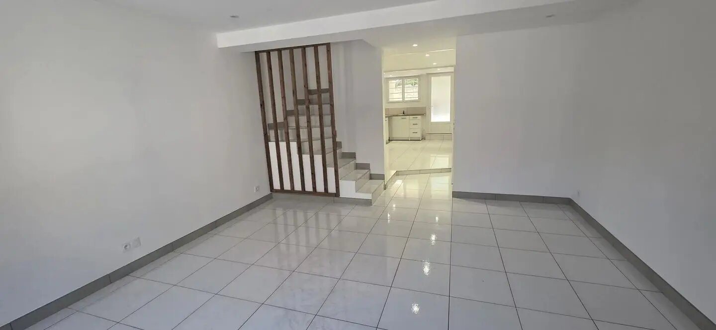 Maison à louer, 78m², Ornaisons