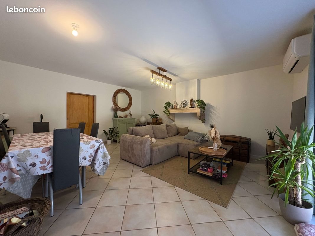 Appartement à louer, 88m², Le Perréon