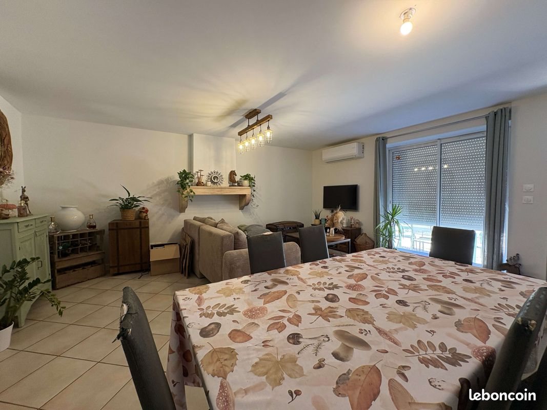 Appartement à louer, 88m², Le Perréon