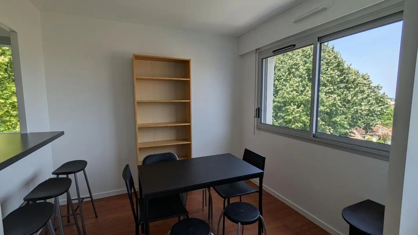 Appartement à louer, 42m², Bordeaux