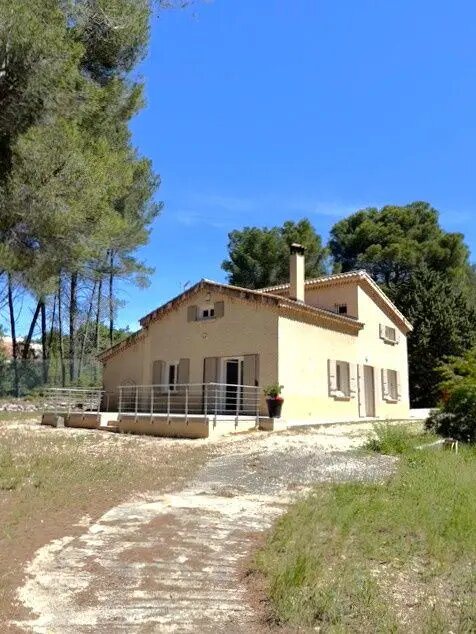 Maison à louer, 106m², Eguilles