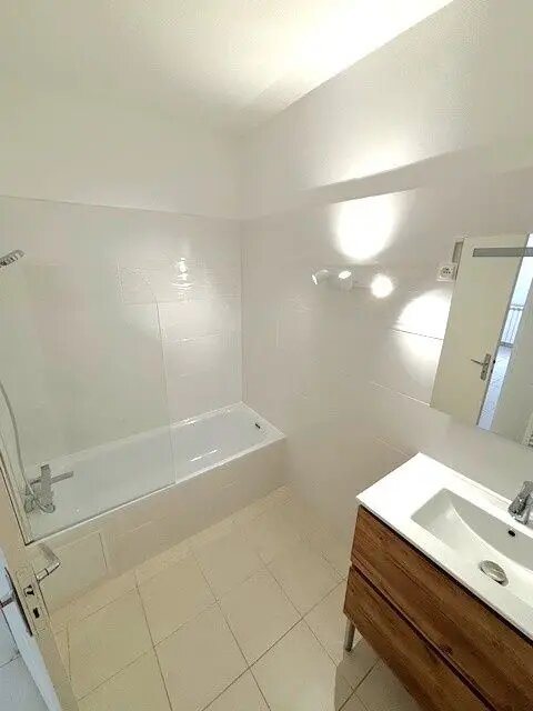 Maison à louer, 106m², Eguilles