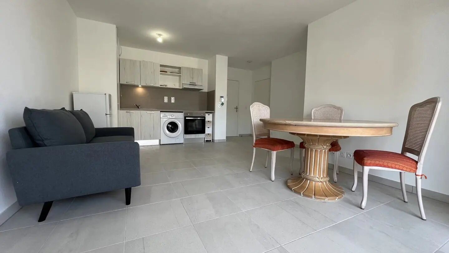 Appartement à louer, 42m², Saint-Laurent-du-Var