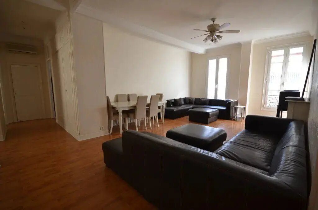 Appartement à louer, 99m², Nice