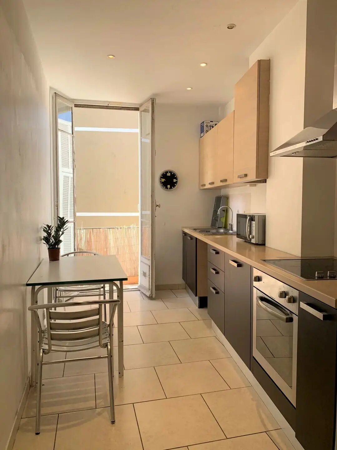 Appartement à louer, 99m², Nice